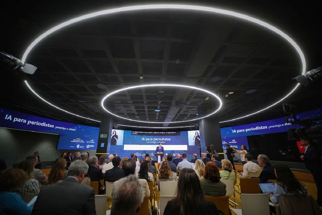 Óscar López defiende una gobernanza de la Inteligencia Artificial que proteja el periodismo y la democracia - 1, Foto 1