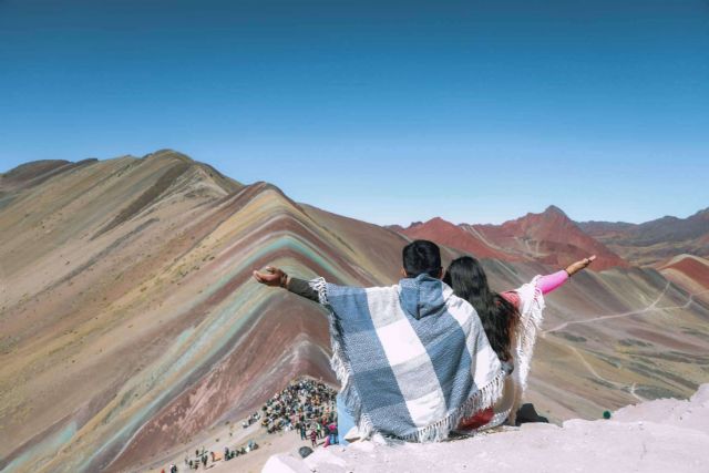 Vinicunca, la joya cromática de los Andes que conquista el turismo internacional - 1, Foto 1