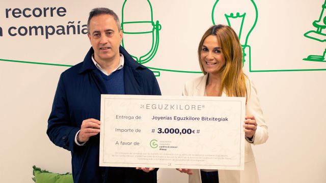 Cheque solidario para impulsar la lucha Contra el Cáncer en Ãlava - 1, Foto 1