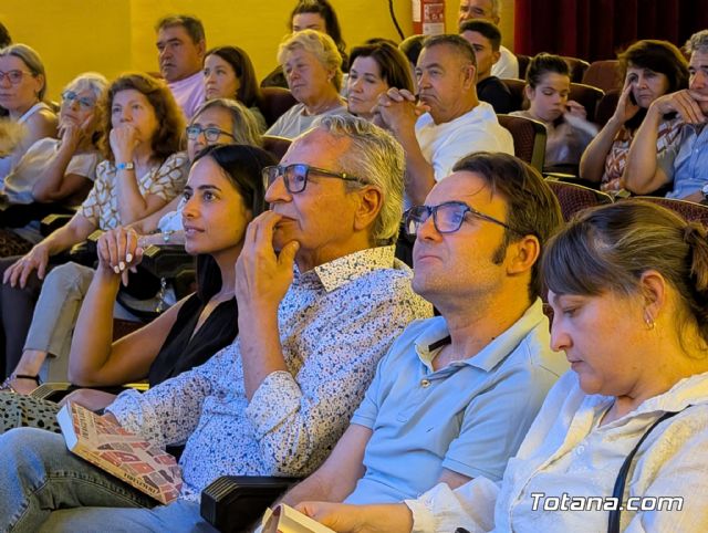 Dolores Lario presenta 