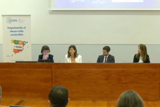 Sira Rego: Acabar con la pobreza infantil es una obligación democrática - 1, Foto 1