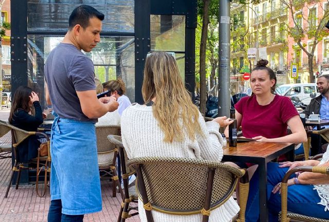 España supera por primera vez los tres millones de afiliados extranjeros a la Seguridad Social - 1, Foto 1