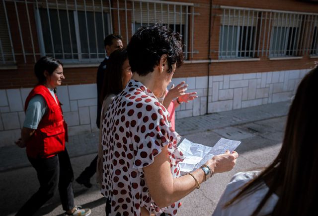 Elma Saiz visita el Centro de Atención, Emergencia y Derivación de Carabanchel por el Día Mundial del Refugiado - 1, Foto 1