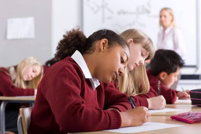 Mad English revoluciona el aprendizaje del inglés con su método TELL y clases en vivo - 1, Foto 1