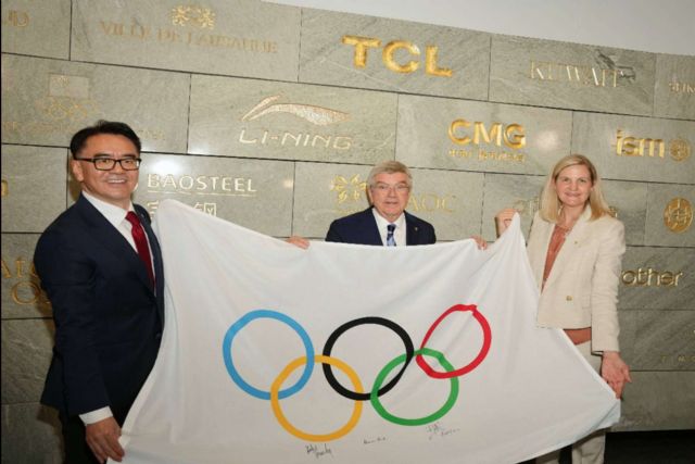 TCL celebra el Día Olímpico Internacional con la inauguración del Muro de Donantes en el Museo Olímpico - 1, Foto 1