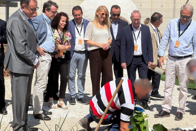 El alcalde de Mula asiste a la Semana Cultural Miguel Hernández en el Centro Penitenciario Murcia II - 1, Foto 1