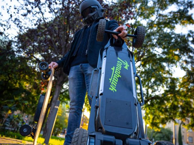 Nuevas soluciones para la movilidad sobre tabla, Tomahawk Skateboards introduce modelos eléctricos - 1, Foto 1