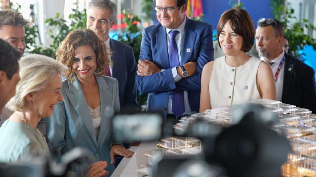 Montero defiende el respaldo científico en políticas de la UE en el inicio de obra del Centro Común de Investigación en Sevilla - 1, Foto 1