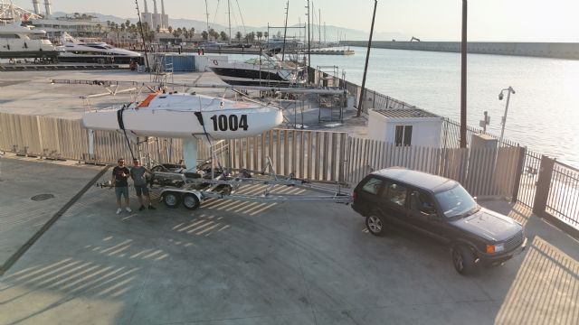El mini ya está aquí: el Equipo de Navegación Oceánica desembarca en Barcelona con un barco de última generación - 1, Foto 1