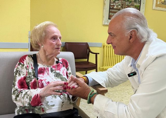 Dr.Manuel de la Peña: La vida es un tango y hay que bailarlo como venga como Esperanza Cortiñas de 108 años - 1, Foto 1