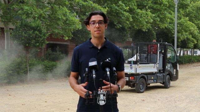 El Ayuntamiento intensifica el cuidado de jardines con actuaciones en varios barrios, Foto 1