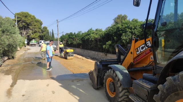 Restablecido el suministro de agua tras la rotura en la red general, Foto 1