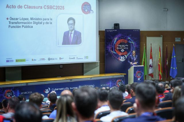 Óscar López reivindica la formación para garantizar un ciberespacio más seguro - 1, Foto 1