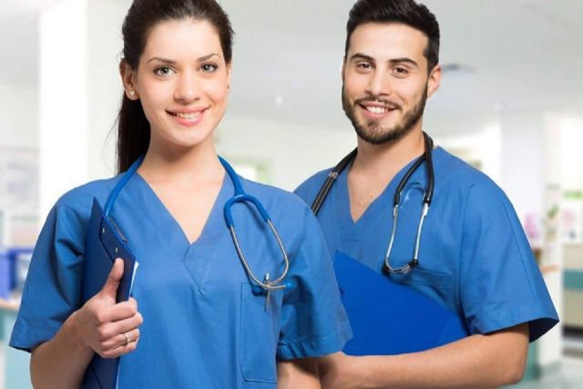 TCAE, salidas laborales en hospitales, residencias y clínicas tras el ciclo formativo de grado medio - 1, Foto 1