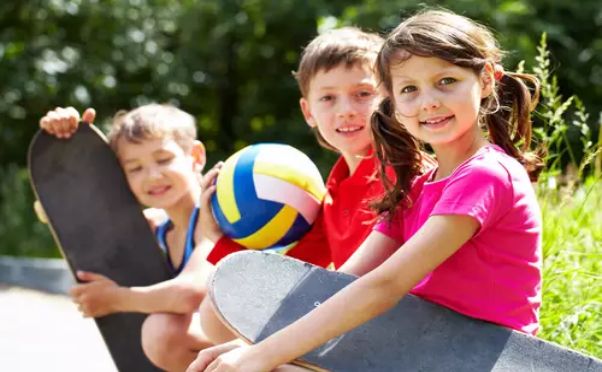¿Cómo puede el fútbol femenino influir en la salud mental de casi 7 millones de niños en España? - 1, Foto 1
