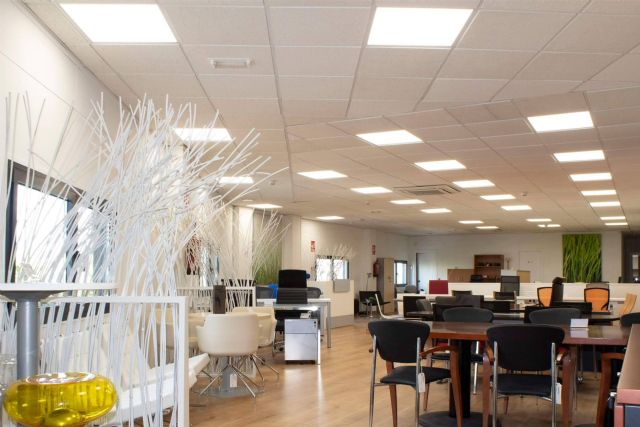 Equipar una oficina con mobiliario sostenible y asequible es posible gracias a Mercaoficina - 1, Foto 1