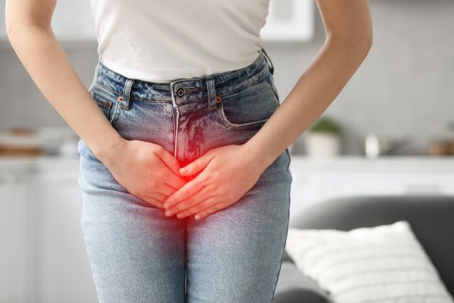 Dr. Pablo Melendo, urólogo de Policlínica Gipuzkoa: El uso de bañadores mojados y la deshidratación propician el aumento de cistitis en verano - 1, Foto 1