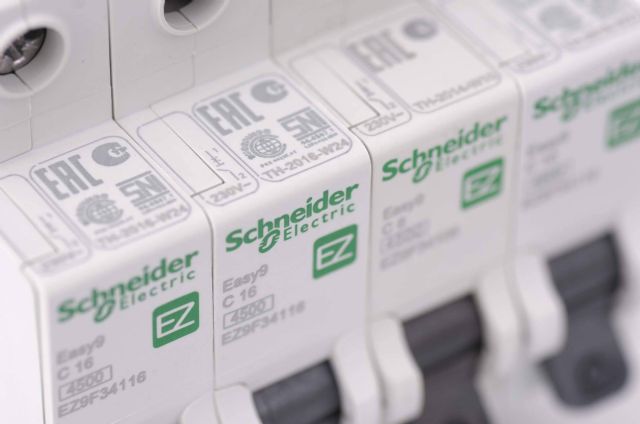Crecen las ventas de magnetotérmico Schneider en Cadenza Electric por su excelente relación calidad-precio - 1, Foto 1
