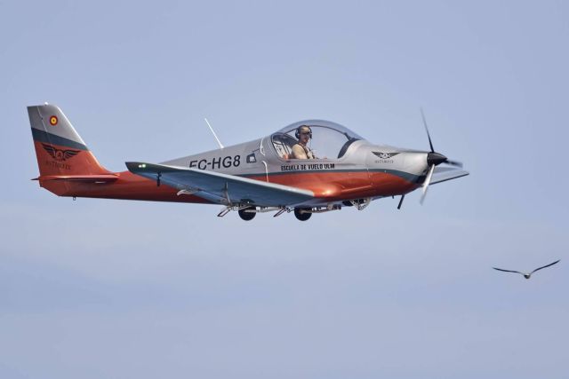 Avión biplaza vs cuatro plazas; ventajas para la formación y el vuelo recreativo - 1, Foto 1