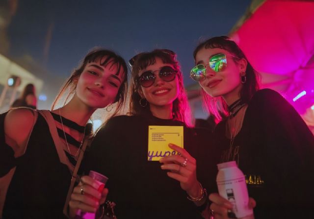 Yupee®: el urinario portátil biodegradable, cómodo y seguro pensado por y para mujeres - 1, Foto 1