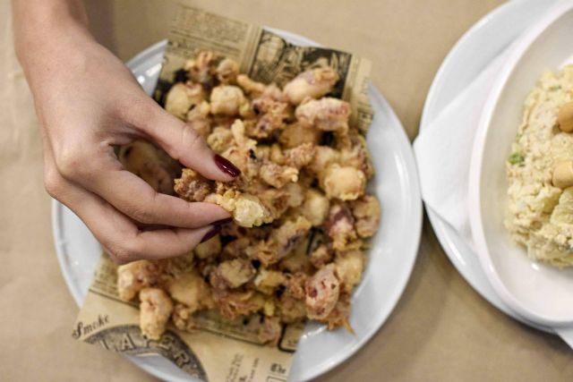 Las tapas más emblemáticas de la Barceloneta en Pasa Tapas - 1, Foto 1