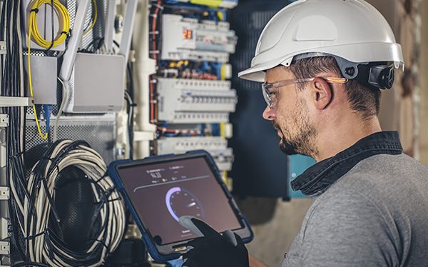 Formación Universitaria lidera la preparación para el Título Oficial de Técnico en Instalaciones de Telecomunicaciones - 1, Foto 1
