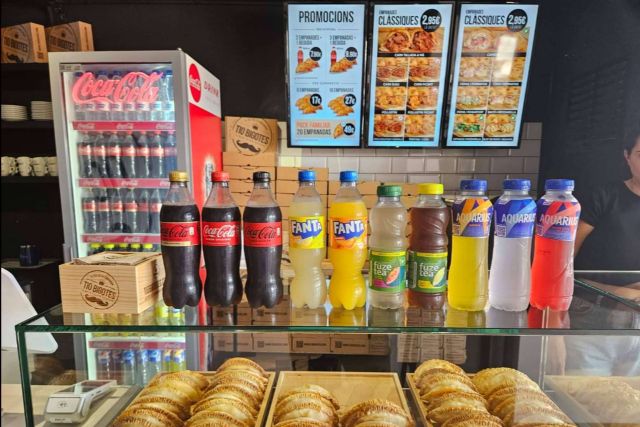 Tío Bigotes, Coca-Cola y Häagen-Dazs; la nueva experiencia gastronómica que arrasa en la calle - 1, Foto 1