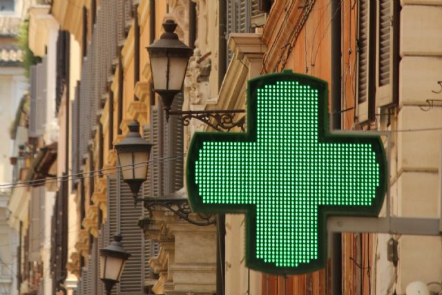 Asesoramiento integral en operaciones de farmacia, el servicio especializado de Urbagesa Farmacias - 1, Foto 1