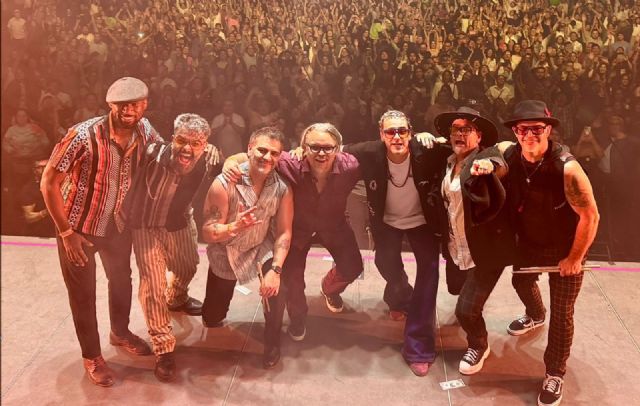 LOS AMIGOS INVISIBLES: convirtieron la Arena CDMX en una fiesta inolvidable - 1, Foto 1