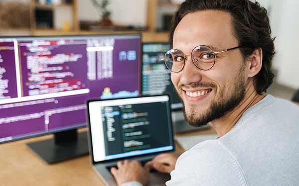 Formación Universitaria impulsa la preparación online para el Título Oficial de Técnico Superior en Administración de Sistemas Informáticos en Red - 1, Foto 1