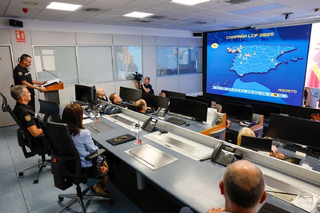 Robles, a los efectivos desplegados en los incendios: Gracias por estar ahí, siempre - 1, Foto 1