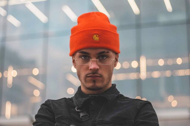 Daniel Manguez (Dasigner); el diseñador gráfico que marca la estética de la música urbana en España - 1, Foto 1