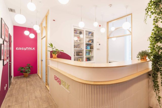 Formación de idiomas para empresas internacionales con Easy Talk, bonificable a través de FUNDAE - 1, Foto 1