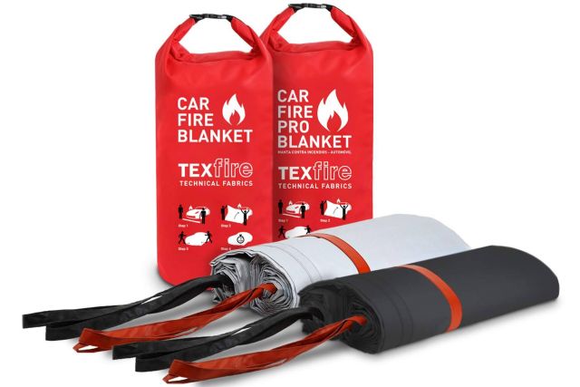 Texfire ensaya la eficacia de sus mantas ignífugas en un incendio de coche eléctrico - 1, Foto 1