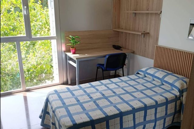 Residencia femenina en el centro de Murcia con más de 50 años de experiencia - 1, Foto 1