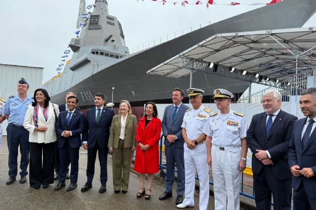 Margarita Robles, durante el acto de botadura de la fragata F-111 ´Bonifaz´, destaca: El futuro de la Armada ya está aquí - 1, Foto 1