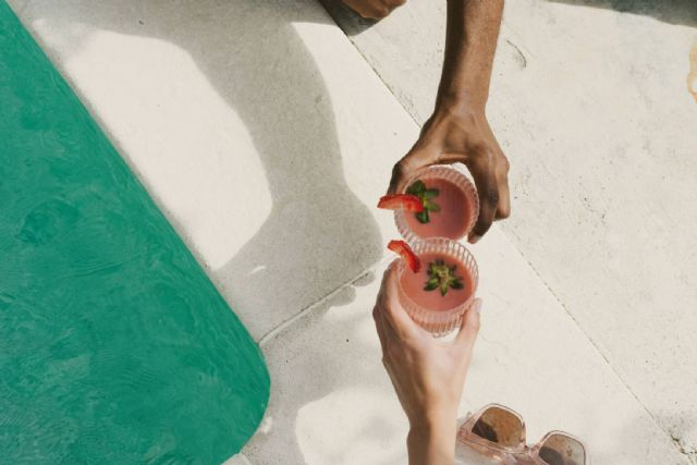 Warmpool presenta su línea de cascadas para piscinas con integración opcional de iluminación LED - 1, Foto 1