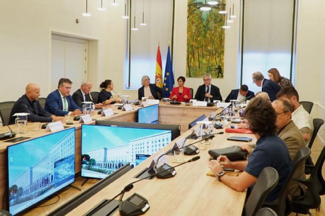 Isabel Rodríguez presenta a sindicatos y empresarios el Plan Estatal de Vivienda 2026-2030 - 1, Foto 1