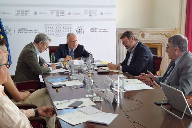 El Gobierno culmina el proceso administrativo para la reubicación de los primeros menores migrantes no acompañados llegados tras la declaración de contingencia migratoria - 1, Foto 1