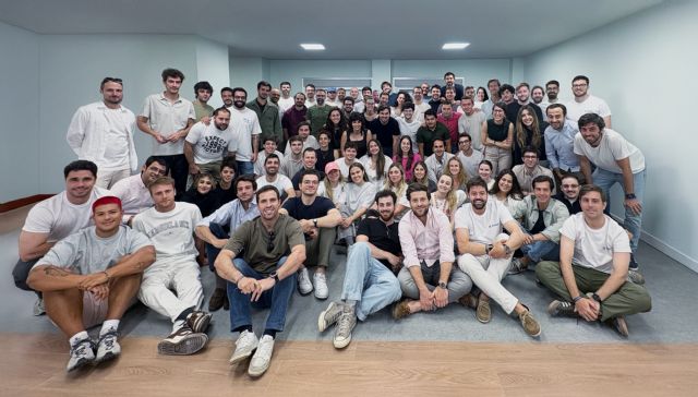 El 67 % de los financieros ya considera prioritaria la implantación de IA en tesorería - 1, Foto 1