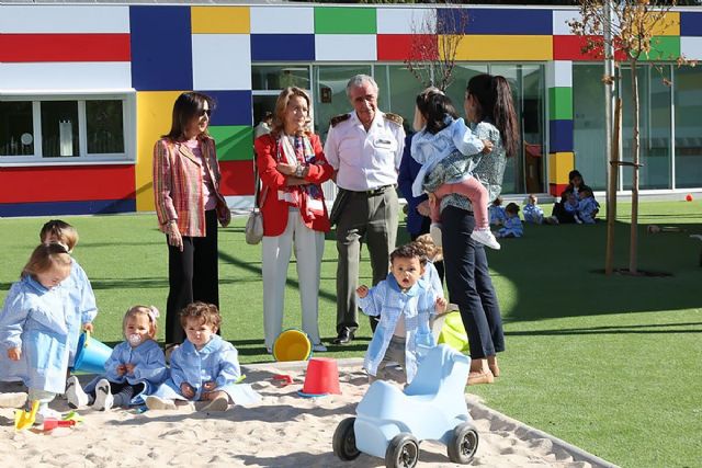 Margarita Robles visita la nueva escuela infantil del Hospital Central de la Defensa Gómez Ulla - 1, Foto 1