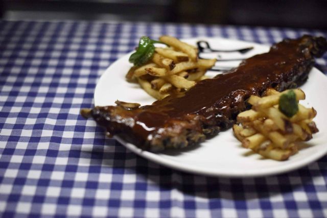 La brasa como eje culinario en Pasa Tapas, restaurante emblemático de la Barceloneta - 1, Foto 1