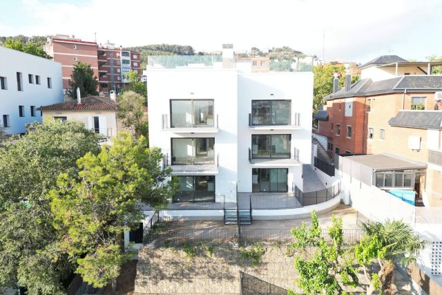 Pujadó Soler ofrece arquitectura moderna con diseño sostenible, funcional y tecnología avanzada en Barcelona - 1, Foto 1