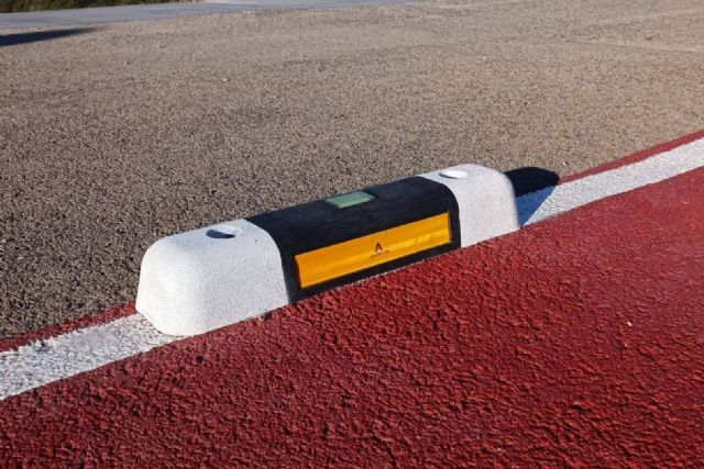 El separador de carril bici fotoluminiscente de Abadecom Urban impulsa la movilidad sostenible en España - 1, Foto 1