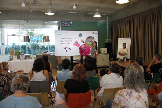Exploran la viabilidad de crear y comercializar nuevos alimentos a base de escaramujos, endrinas, bellotas o piñas verdes mallorquinas - 1, Foto 1