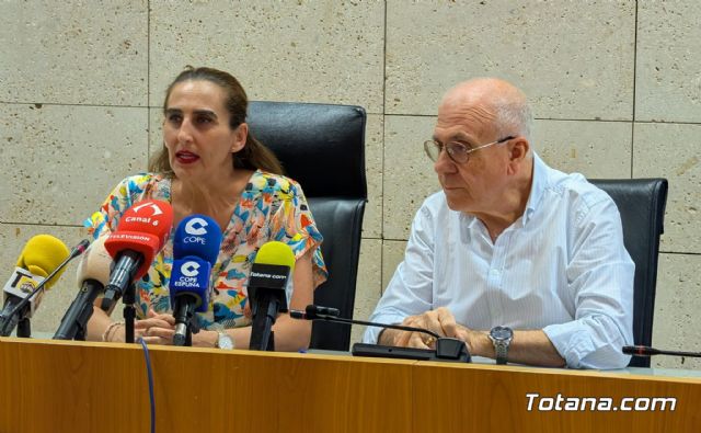 Totana rescata la memoria de Juan Mariano Areu Crespo con la donacin de parte de sus obras por parte de su familia - 4