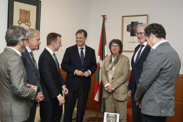 El Departamento de Salud del Gobierno Vasco recibe al Consejo de Farmacéuticos de Euskadi con motivo del Día Mundial de la profesión - 1, Foto 1