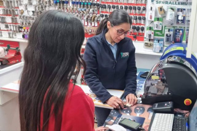 Atención inmediata y sin costes ocultos, el servicio de cerrajería 24 h de Barnacopy en Barcelona - 1, Foto 1