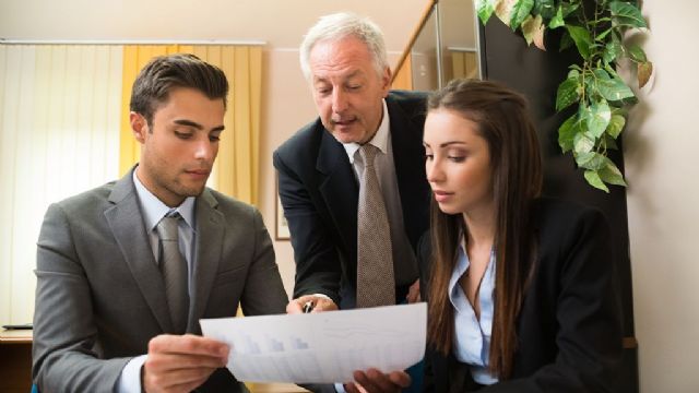 Correduría de Seguros Pueyo destaca la importancia de contar con un Seguro de Responsabilidad Civil contra Terceros para proteger a empresas ante imprevistos - 1, Foto 1