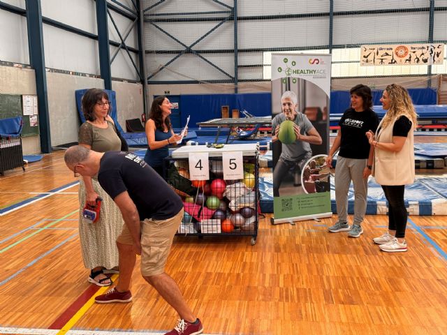 Éxito de participación en el estudio sobre la salud física de los mayores de 60 años que realiza - 1, Foto 1